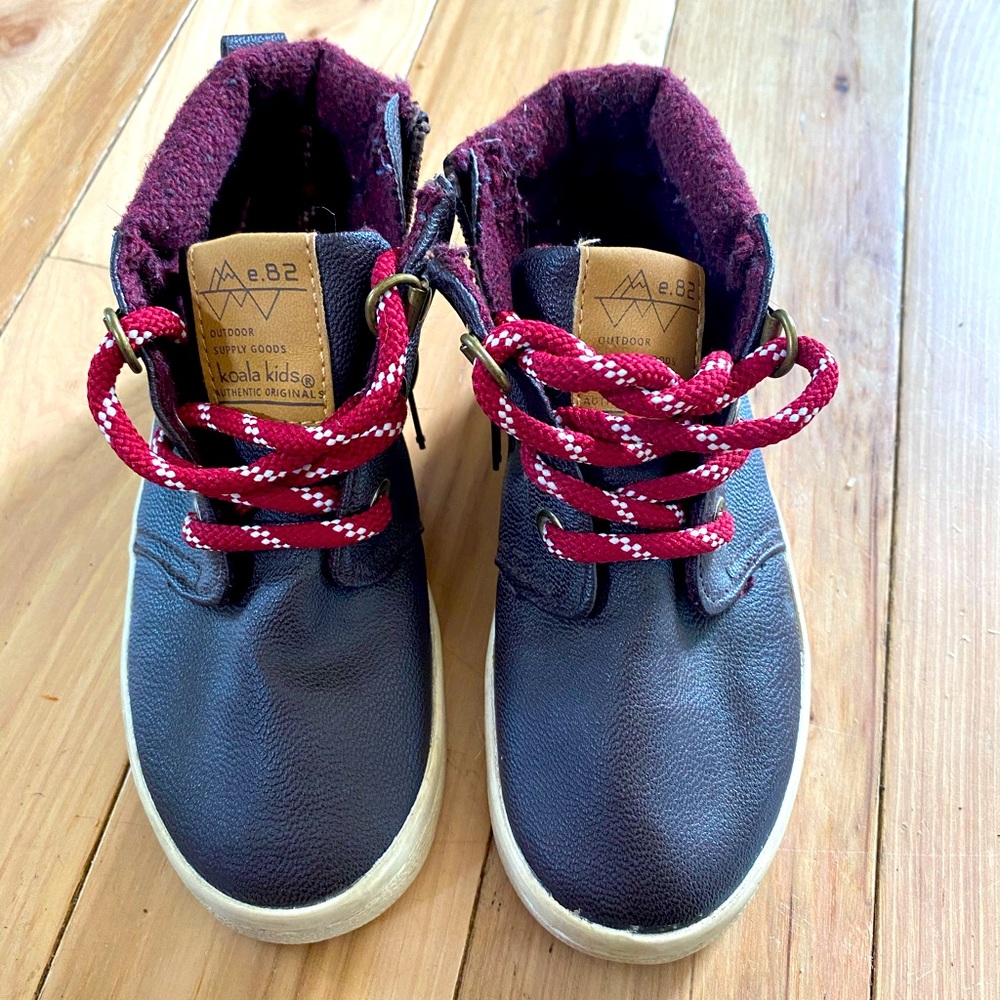 Toddler chukka boots